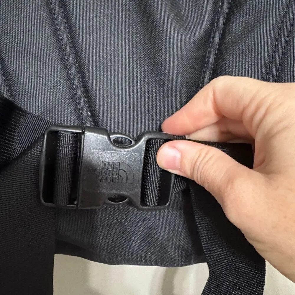 The North Face black unisex hiking pack belt